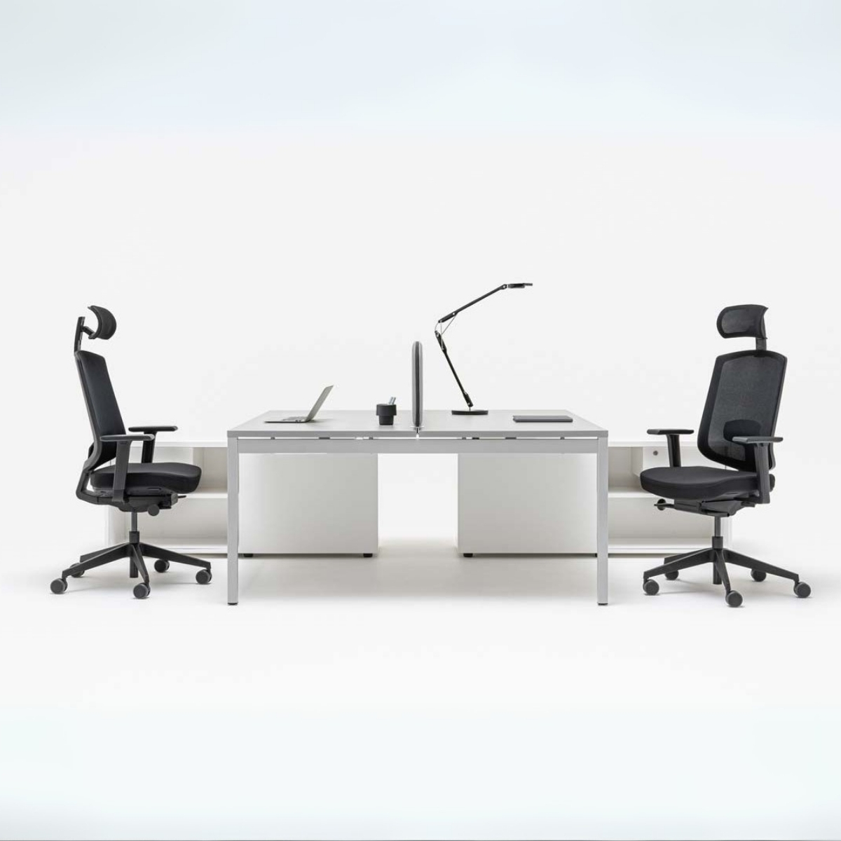 Bureau_double_rangement_intégrés_bench