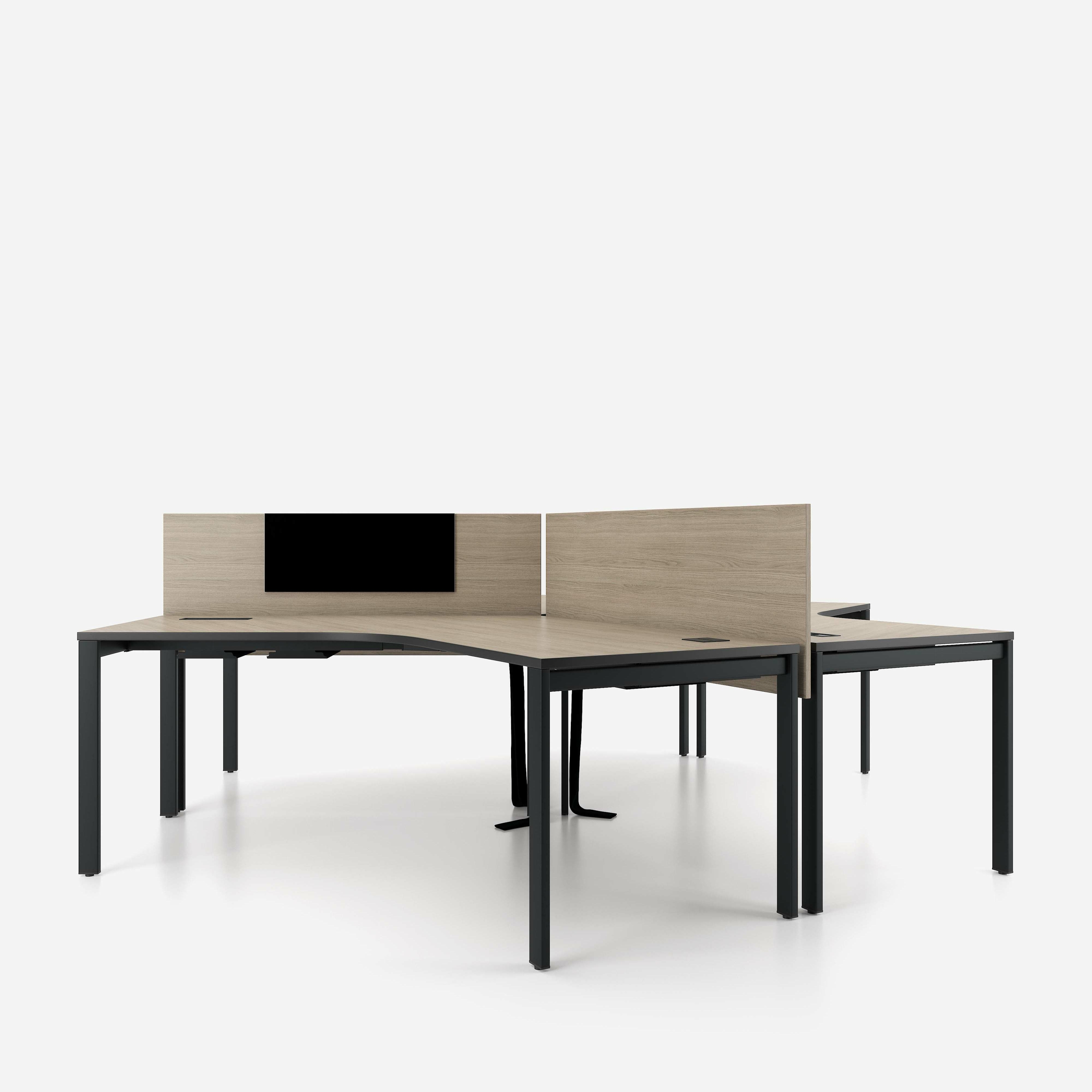 Bureau open space 3 personnes coloré avec panneaux de séparation
