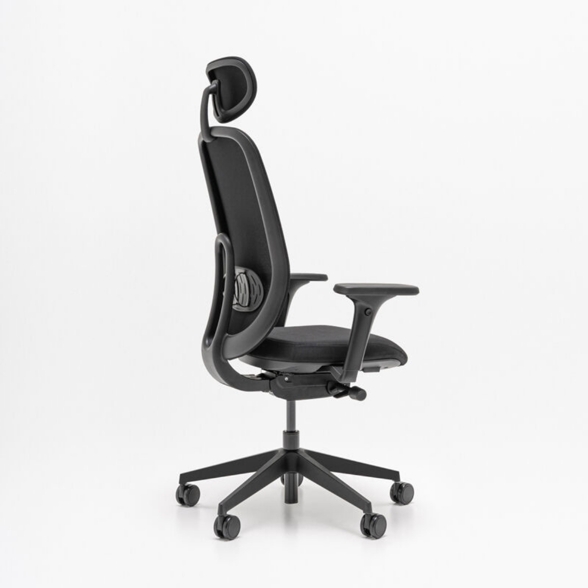 Chaise_direction_ergonomique_moderne_made_in_europe