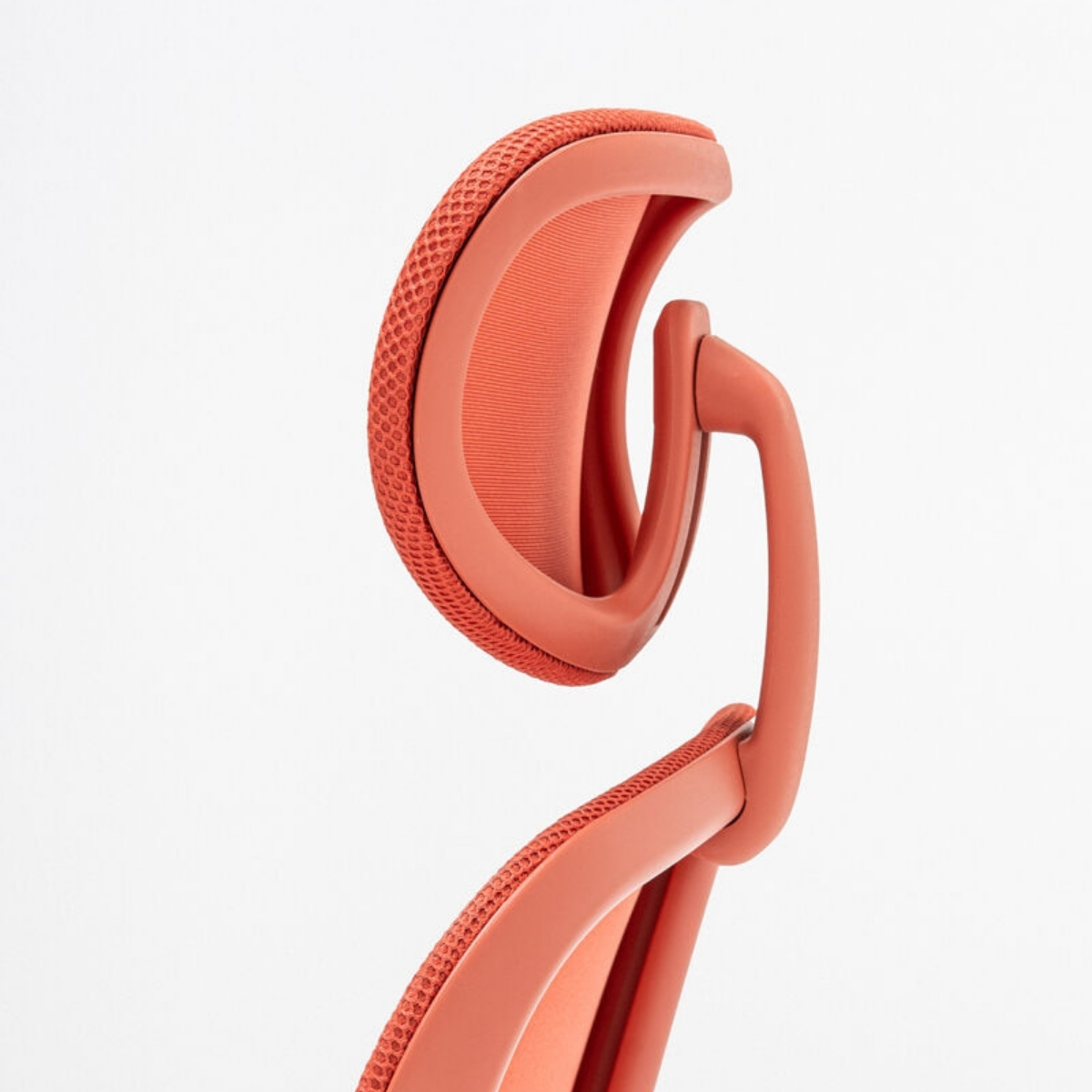 Chaise_direction_ergonomique_moderne_tetiere
