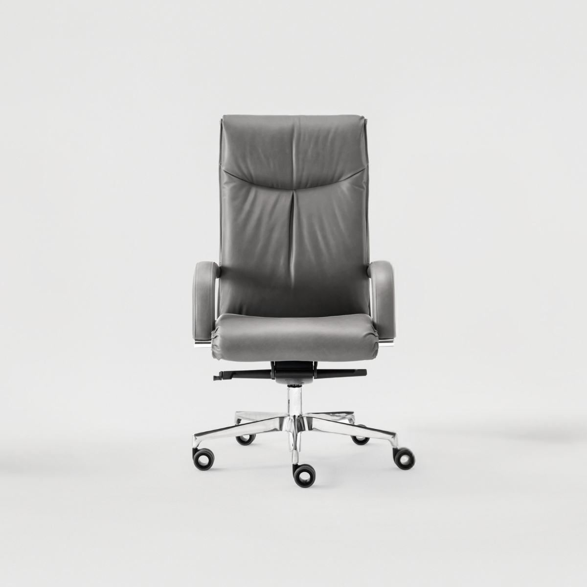 Fauteuil de président vintage en tissu ou cuir