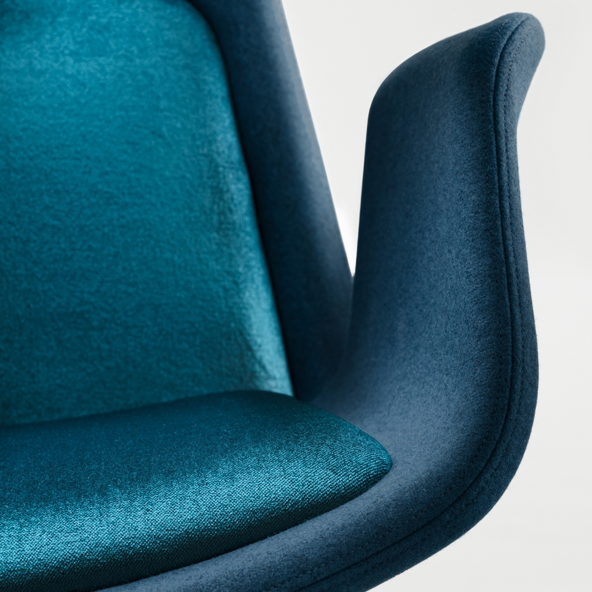 Fauteuil_direction_nordique_design_prestige