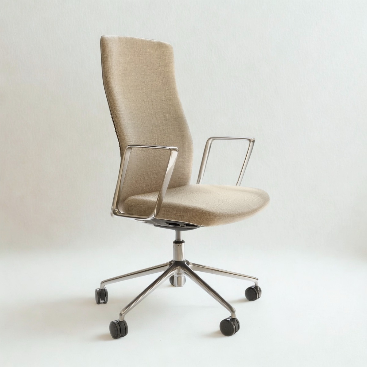 Chaise de direction en aluminium et dossier tapissé