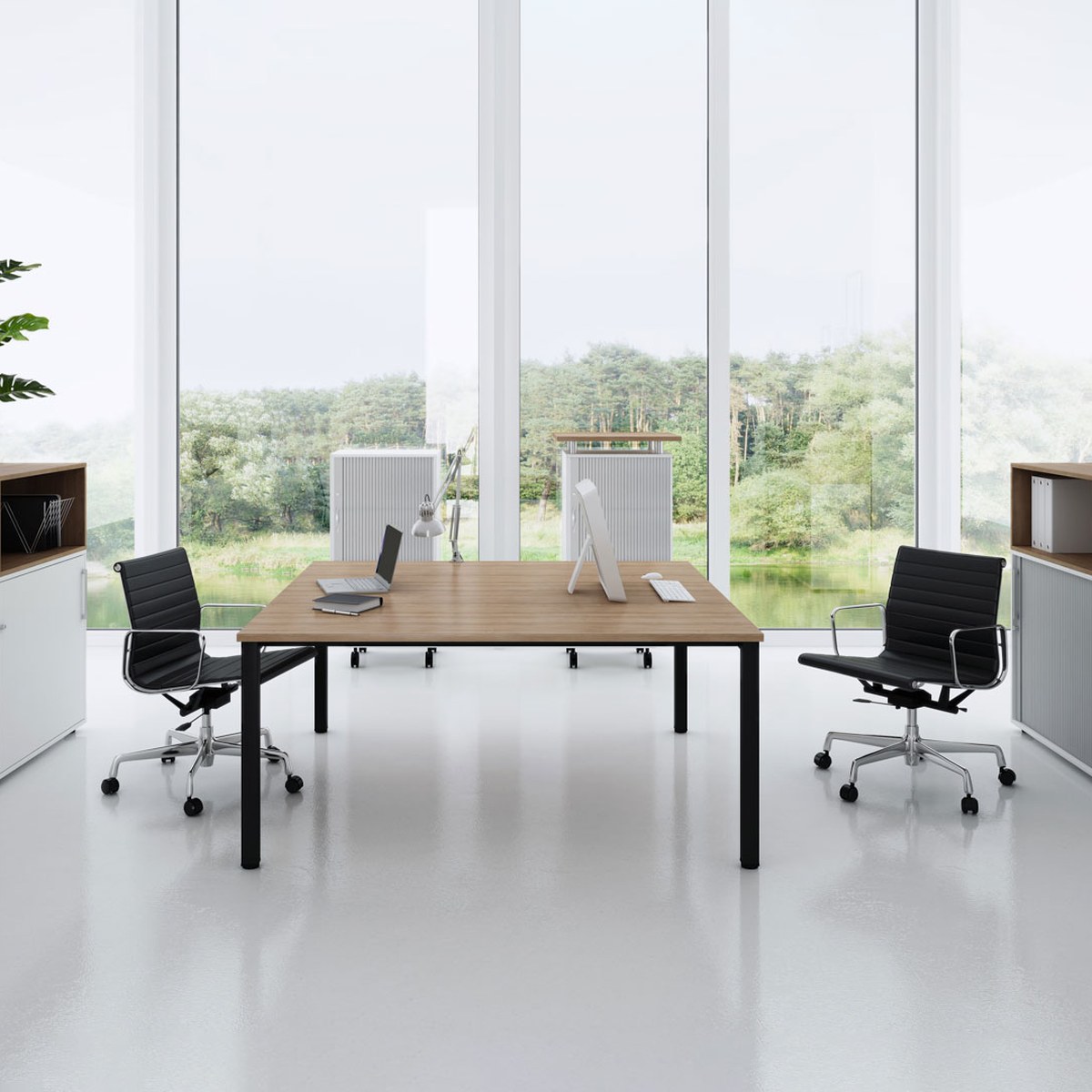 Bureau bench 2 à 6 postes à pieds carrés et plateaux coulissants