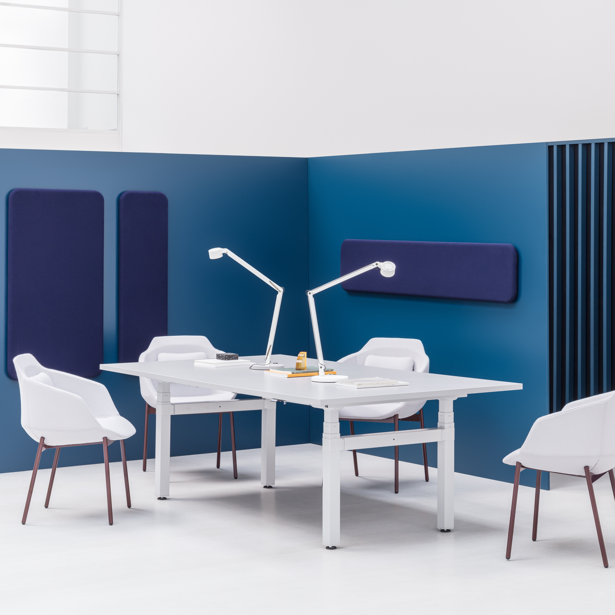 Table de travail réglable en hauteur