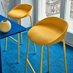 Tabouret_haut_confortable_jaune