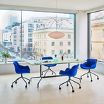 Siège_réunion_confortable_accoudoirs_piètement_roulettes