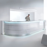 Banque_accueil_lumineuse_courbée_angle