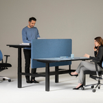 Bureau_duo_assis_debout_cloison_haute