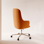 Chaise_direction_raffinée_minimaliste_réglage_hauteur