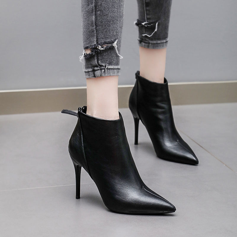 Bottes-courtes-bout-pointu-pour-femme-bottines-Martin-rouges-en-velours-collection-automne-et-hiver-2021