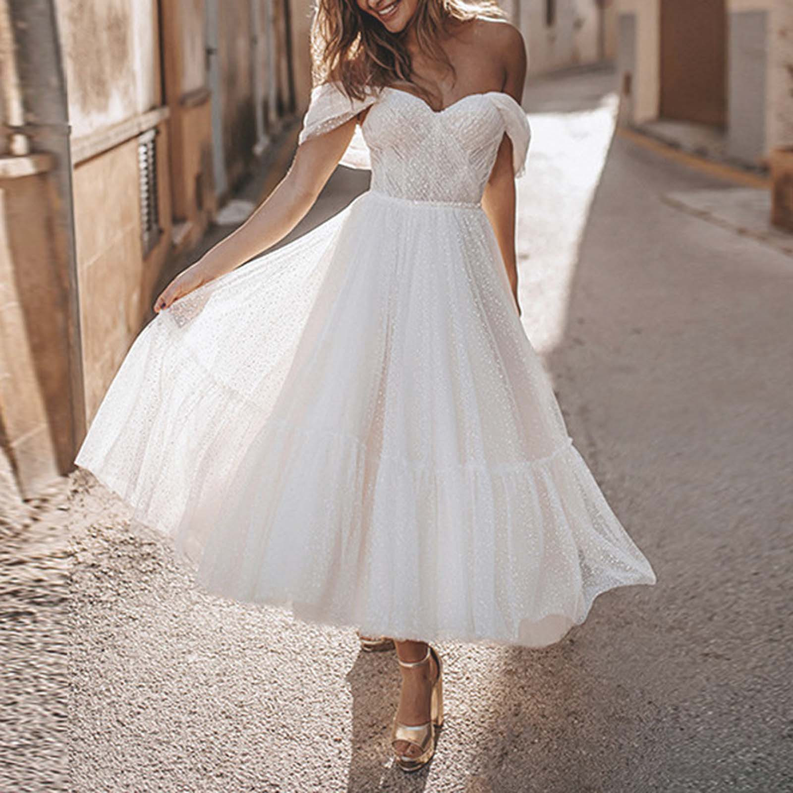 Robe-de-mari-e-de-forme-trap-ze-l-gante-courte-blanche-dos-nu-avec-des