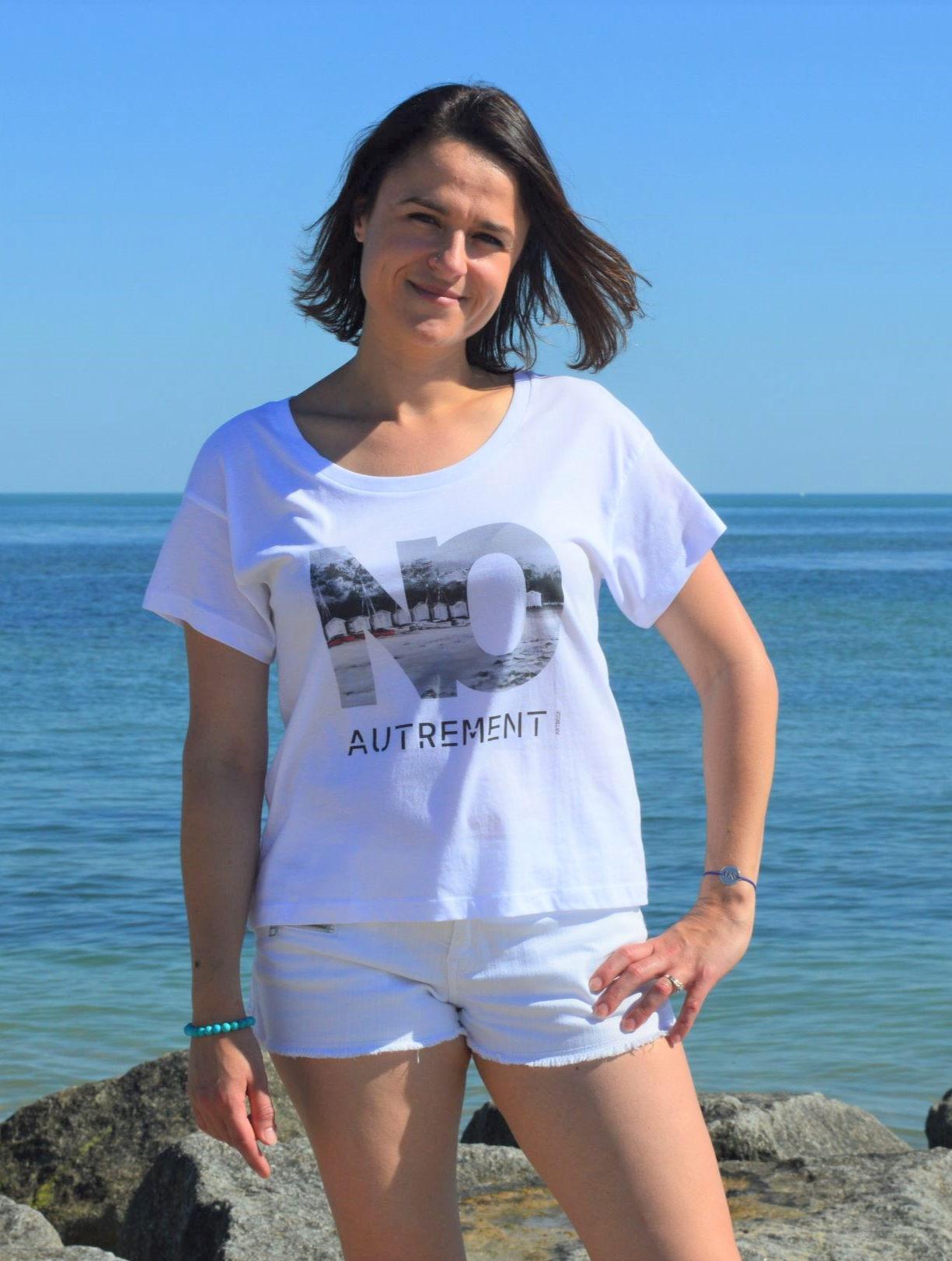 T shirt Loose Blanc XS porté par Céline(3)