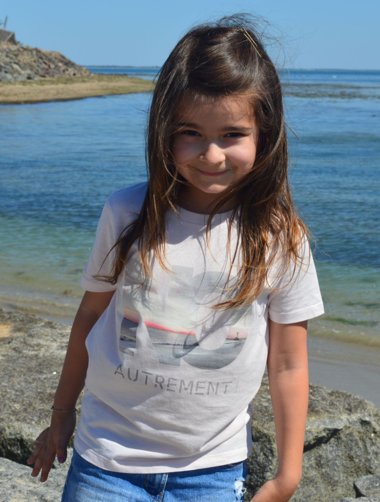 Mini T shirt ART La douceur 7-8 ans porté par Giulia