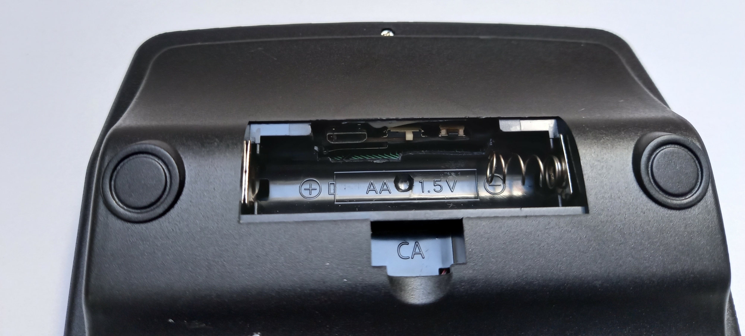 camera-espion-calculatrice-arriere-compariment-pile