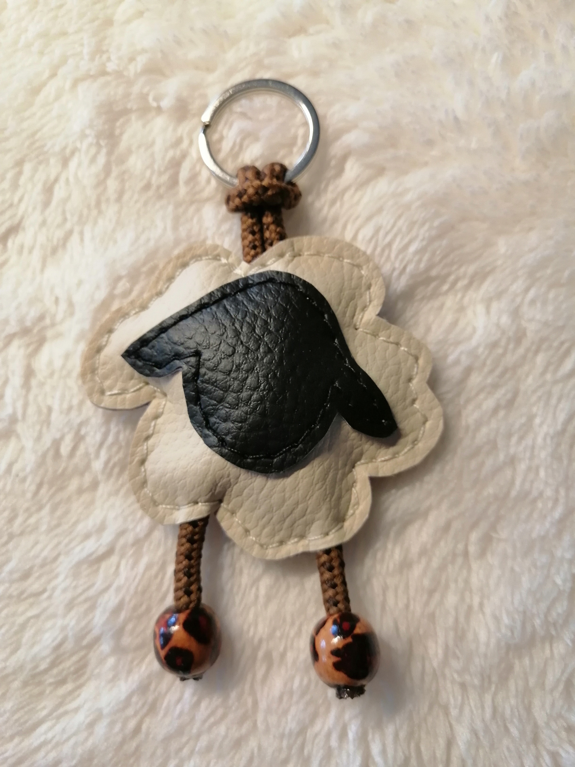 porte clefs blanc noir