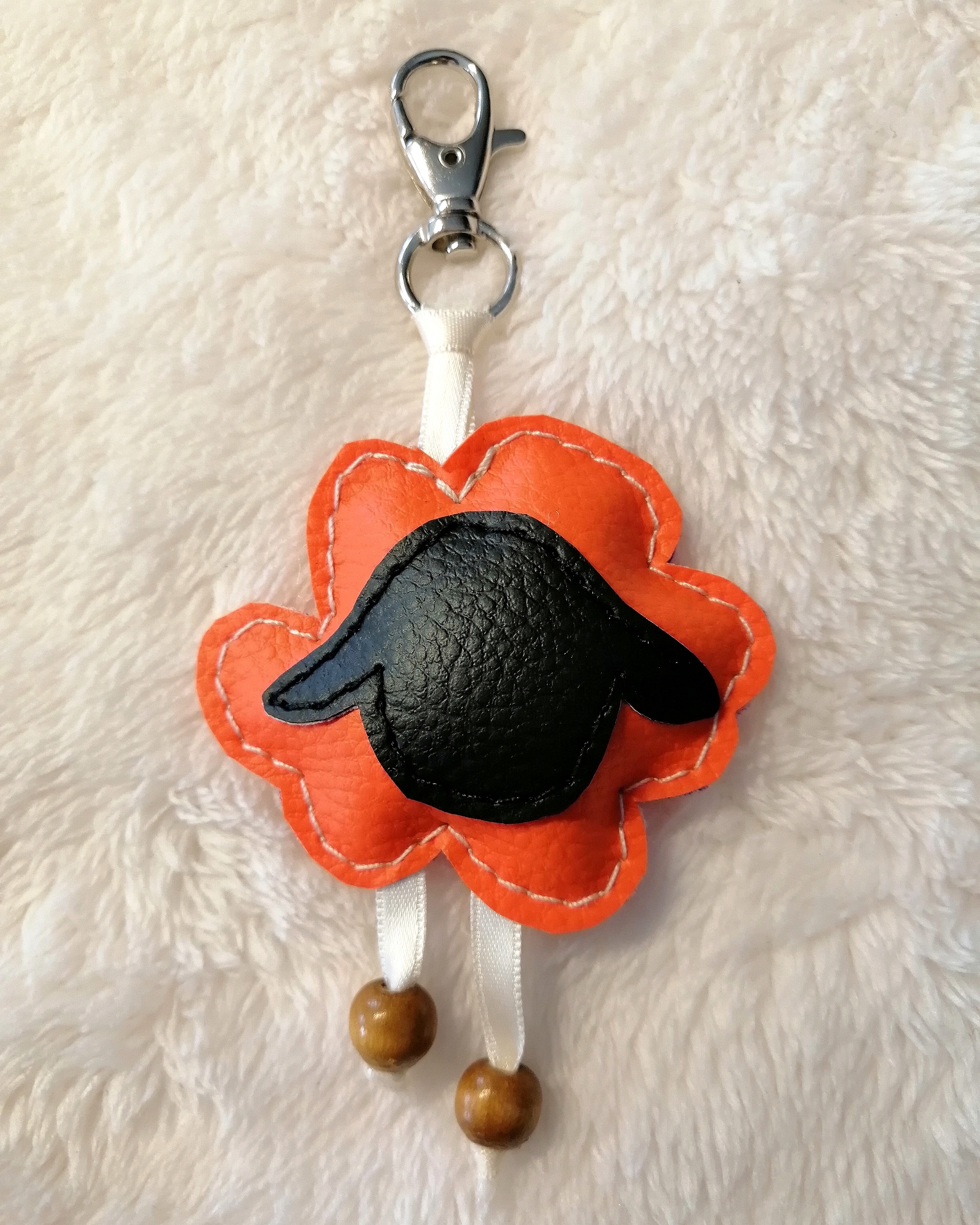 porte clefs orange noir perle bois