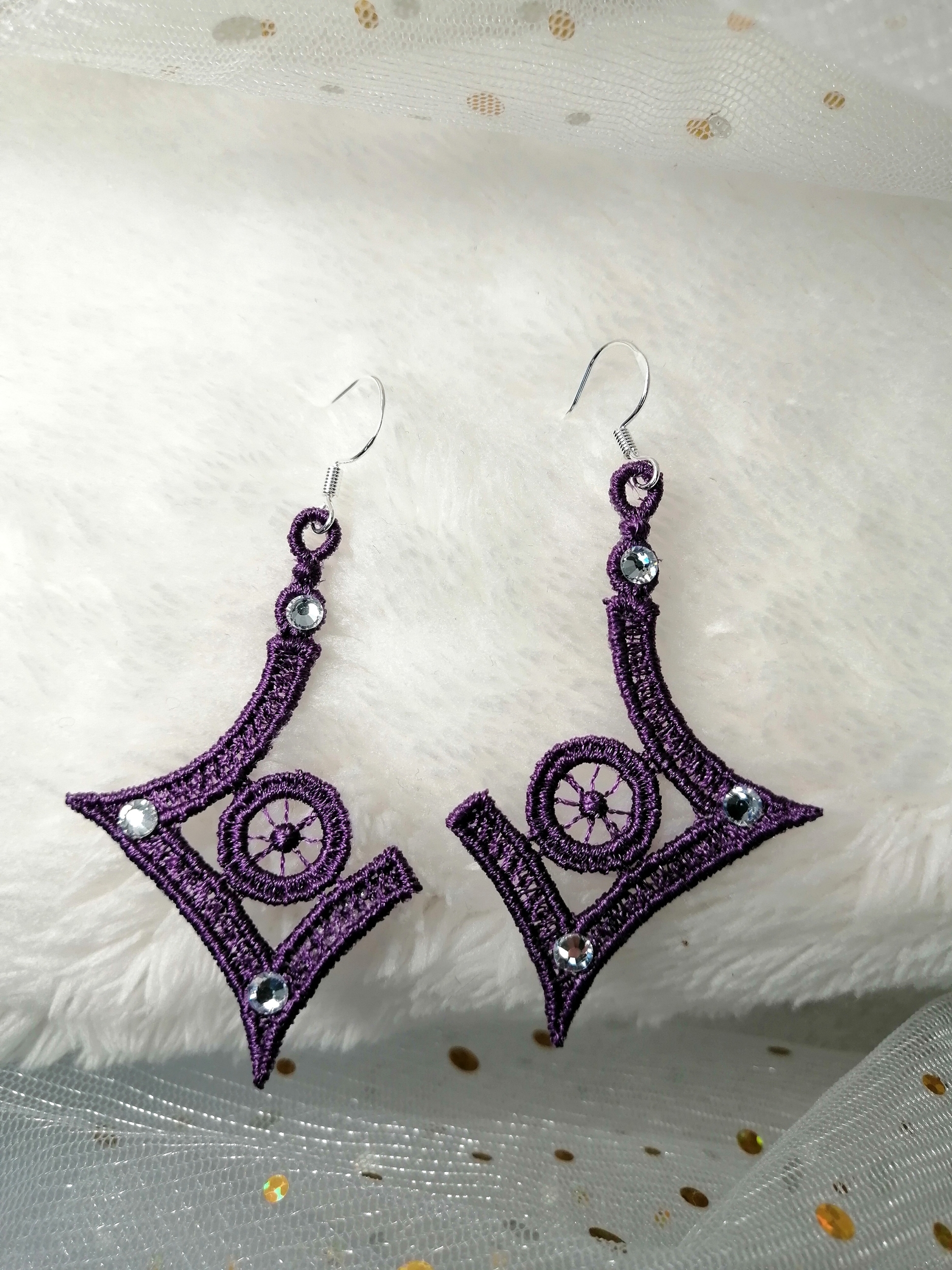 boucles géométriques mauve 1