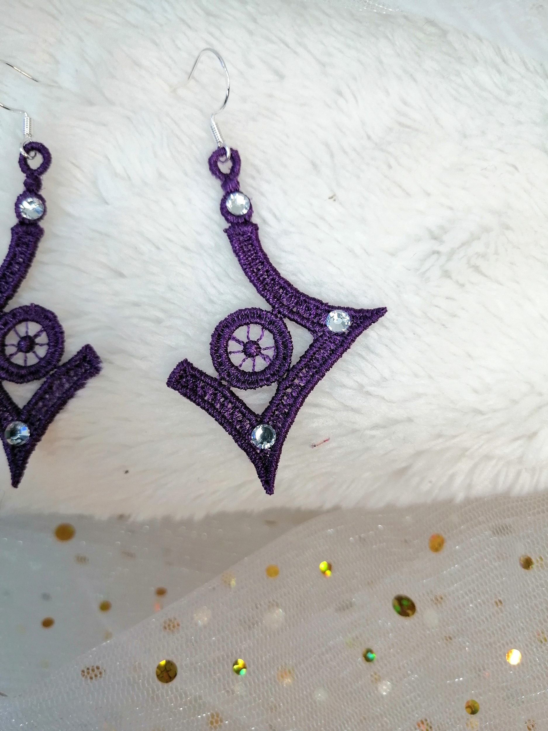 boucles oreilles géométriques mauve 4