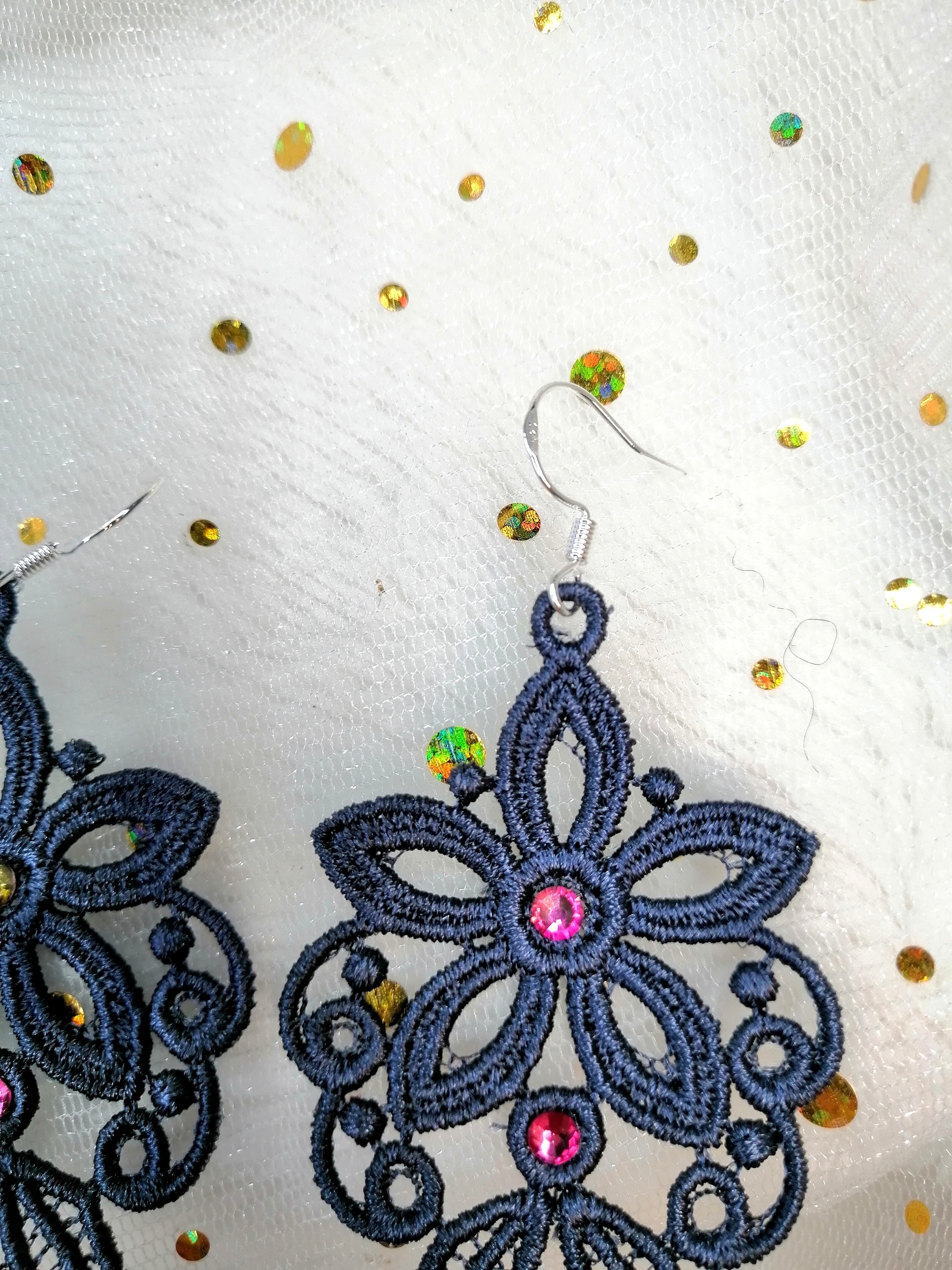 boucles oreilles délicates grandes charbon 2