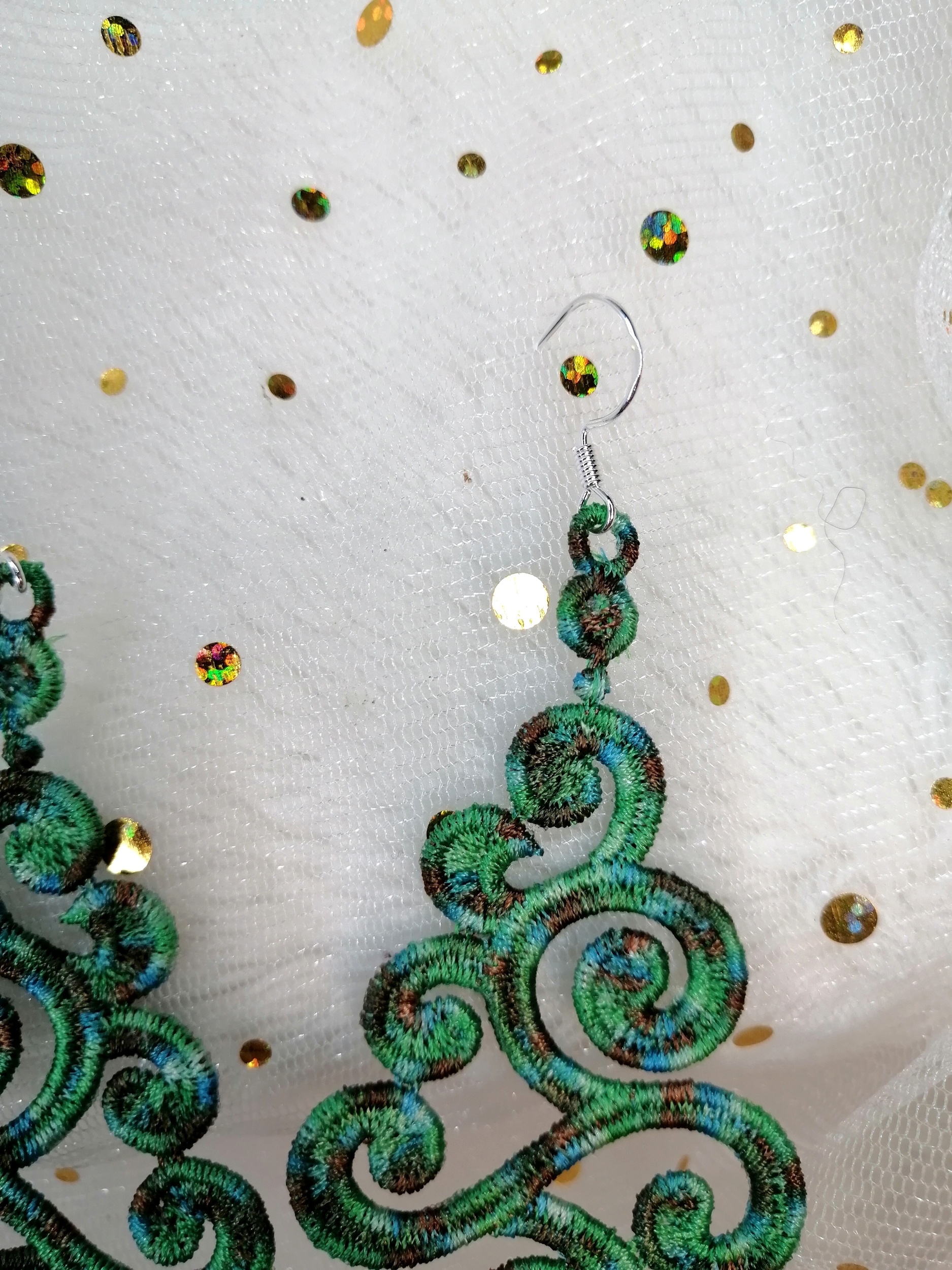 boucles oreilles grandes  arrondies vertes 1