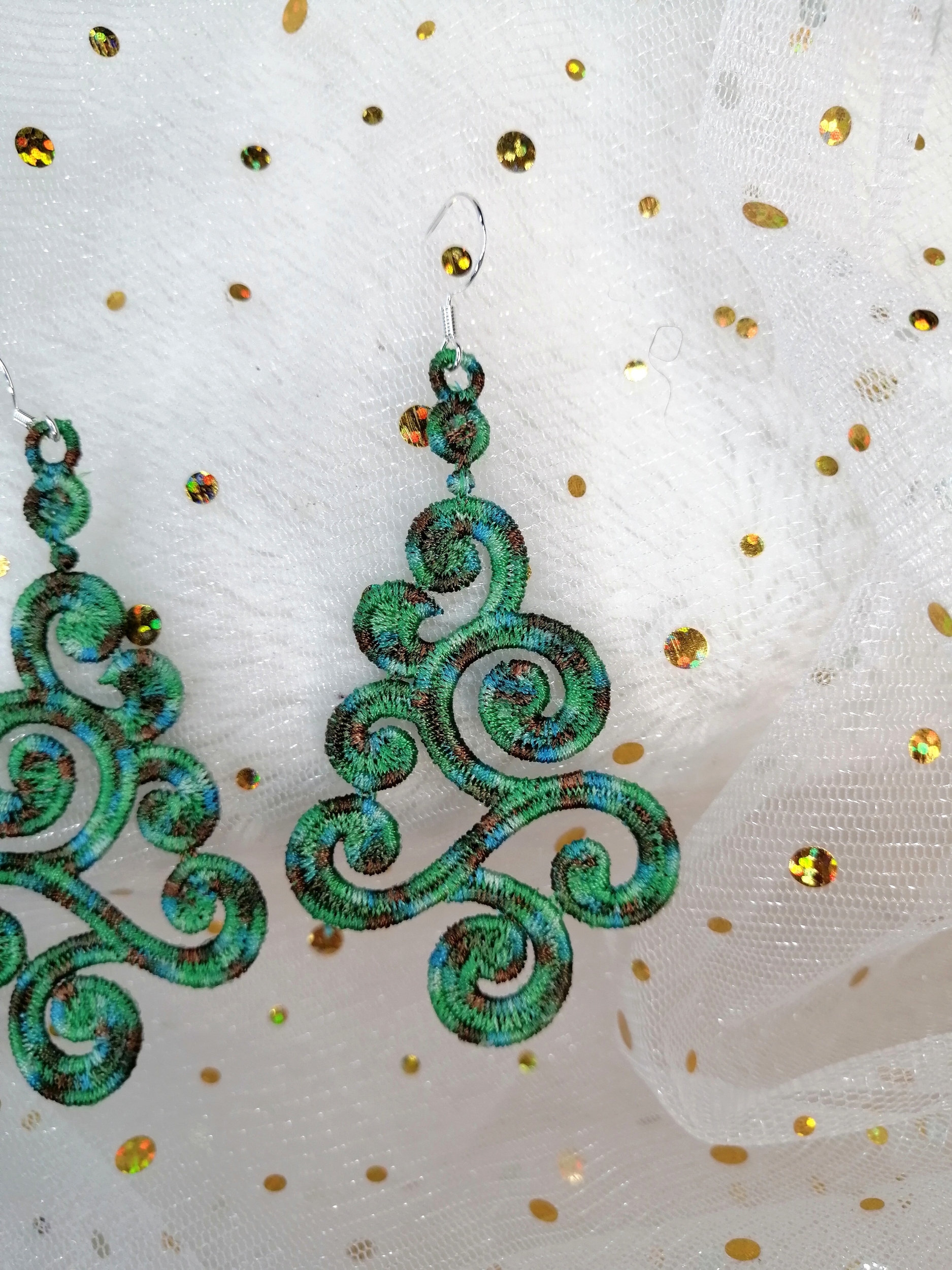 boucles oreilles grandes arrondies vertes 2