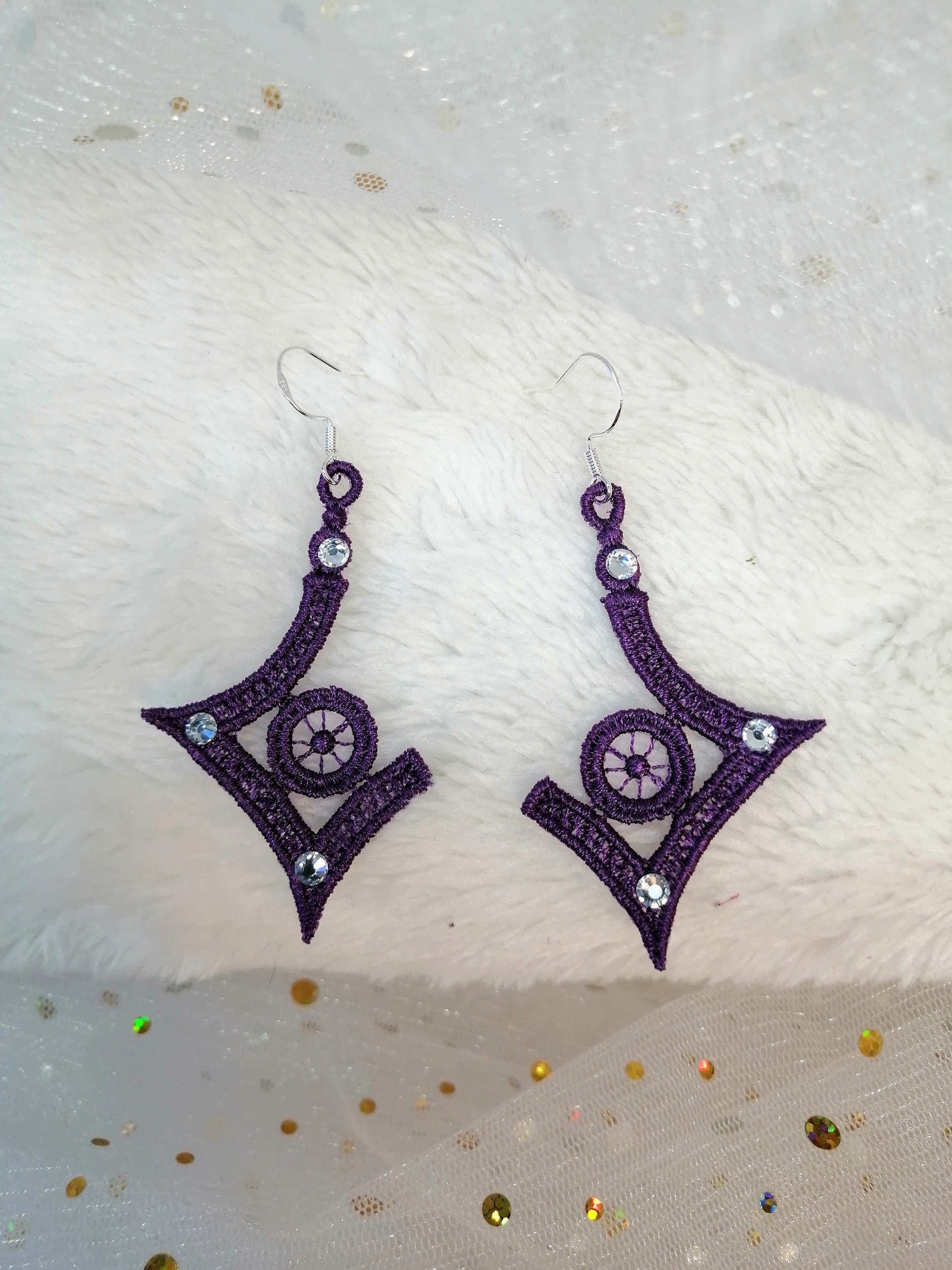 boucles oreilles geometriques mauve 5