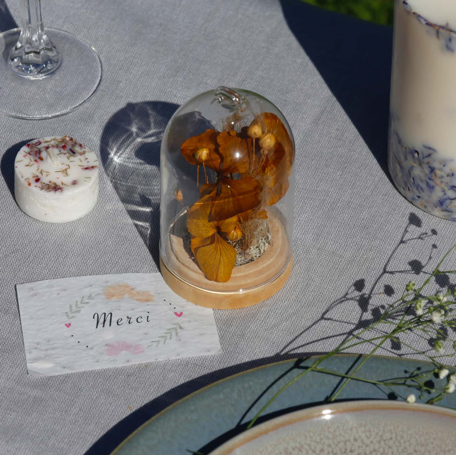 cloche moutarde merci couronne bougie table