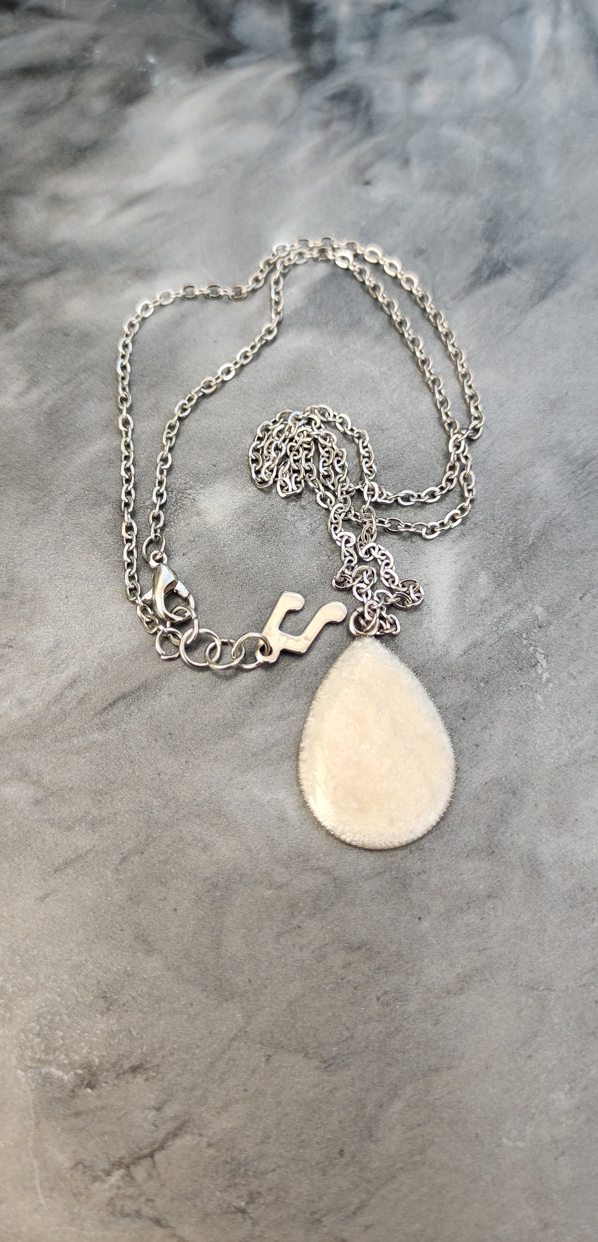 Collier loane blanc perle