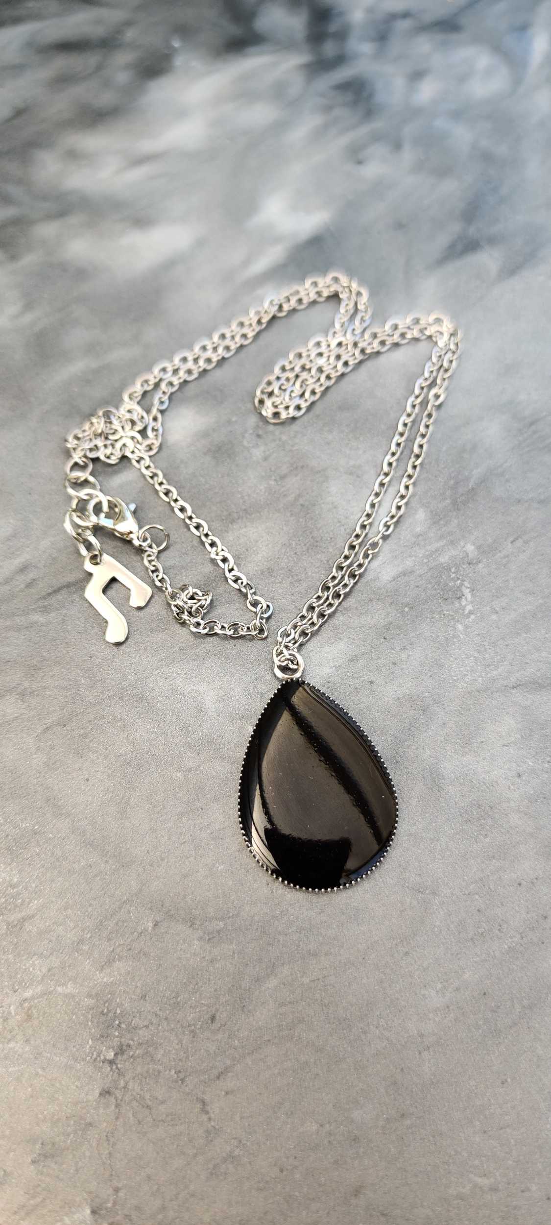 Collier loane noir