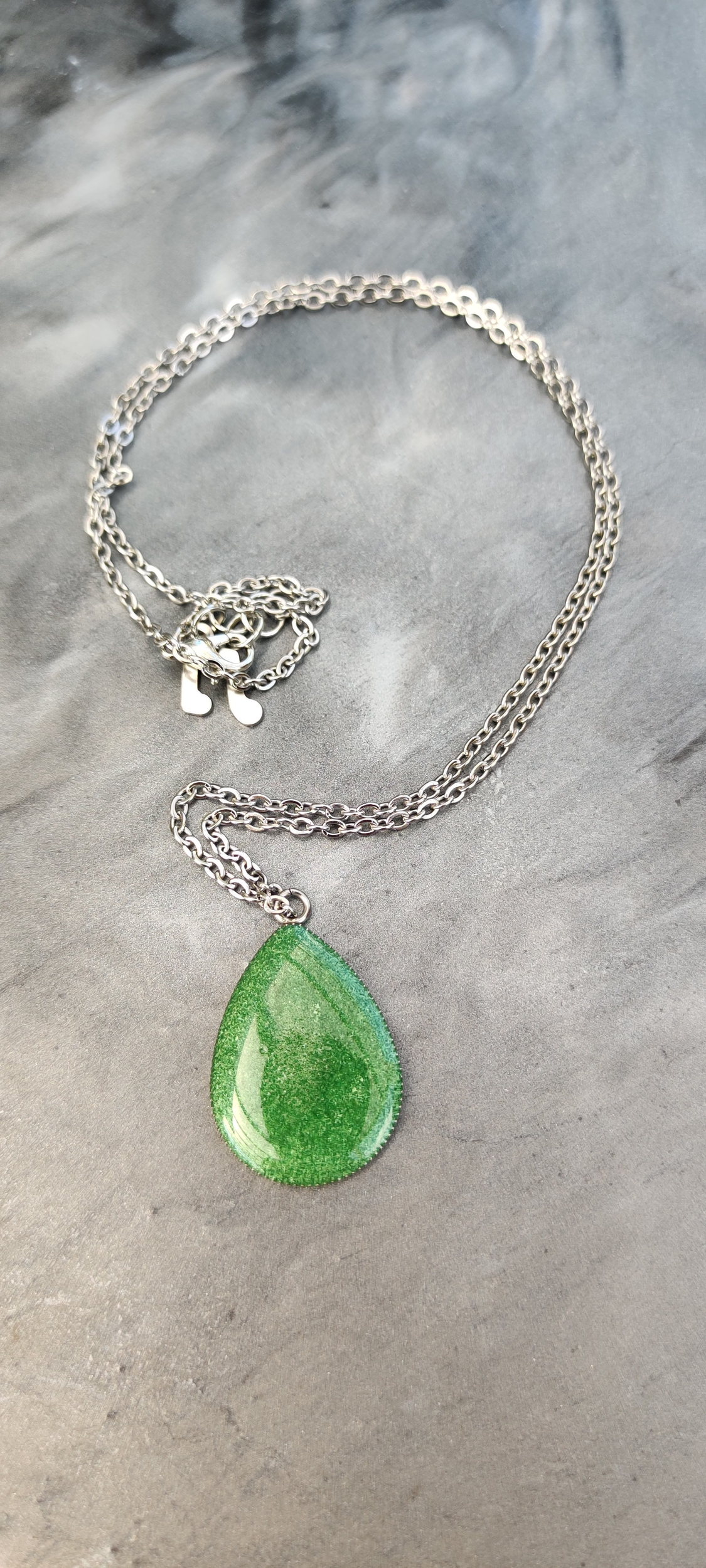 Collier loane vert emeraude
