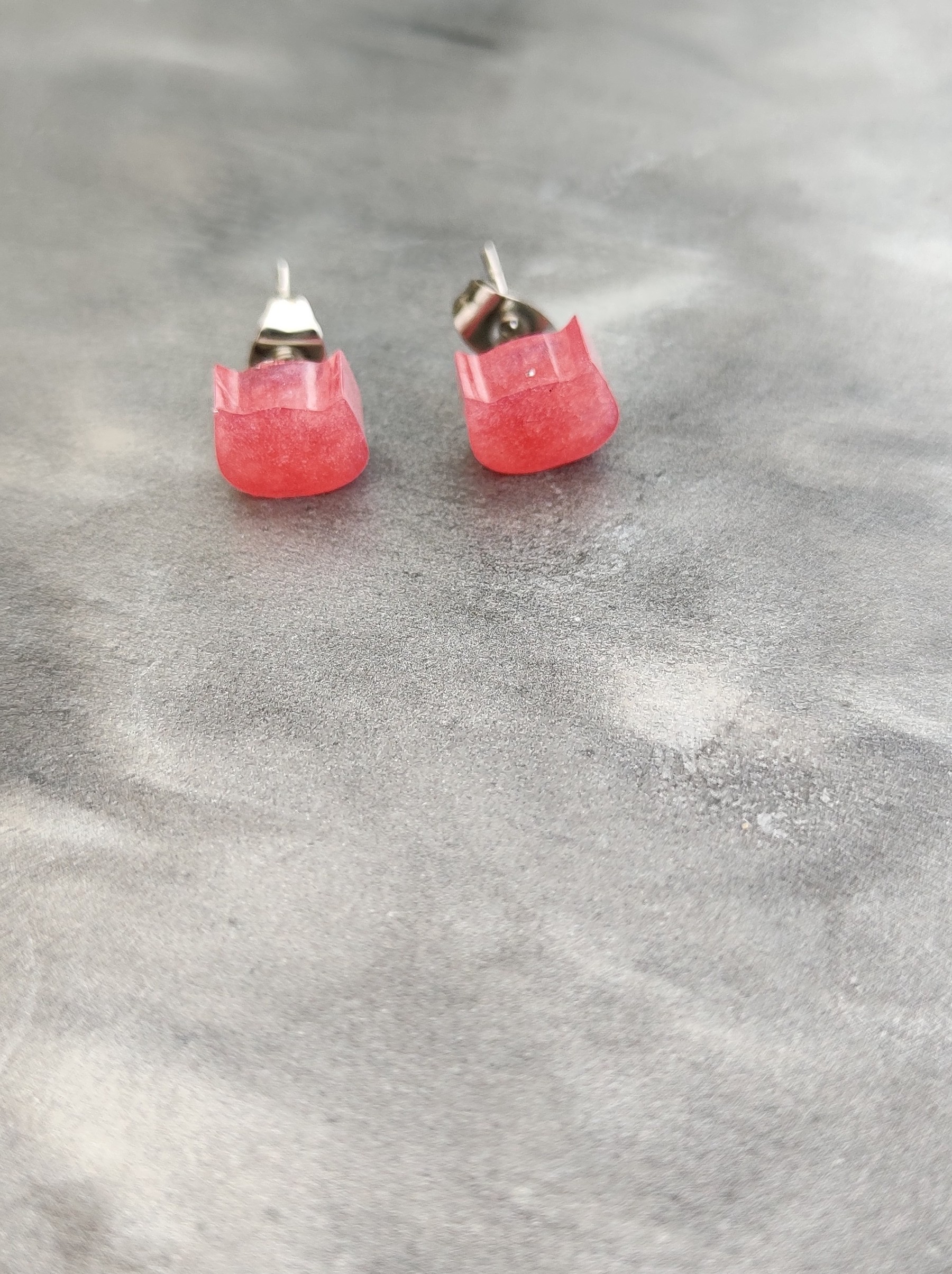 Boucle doreille mini tete chat rose