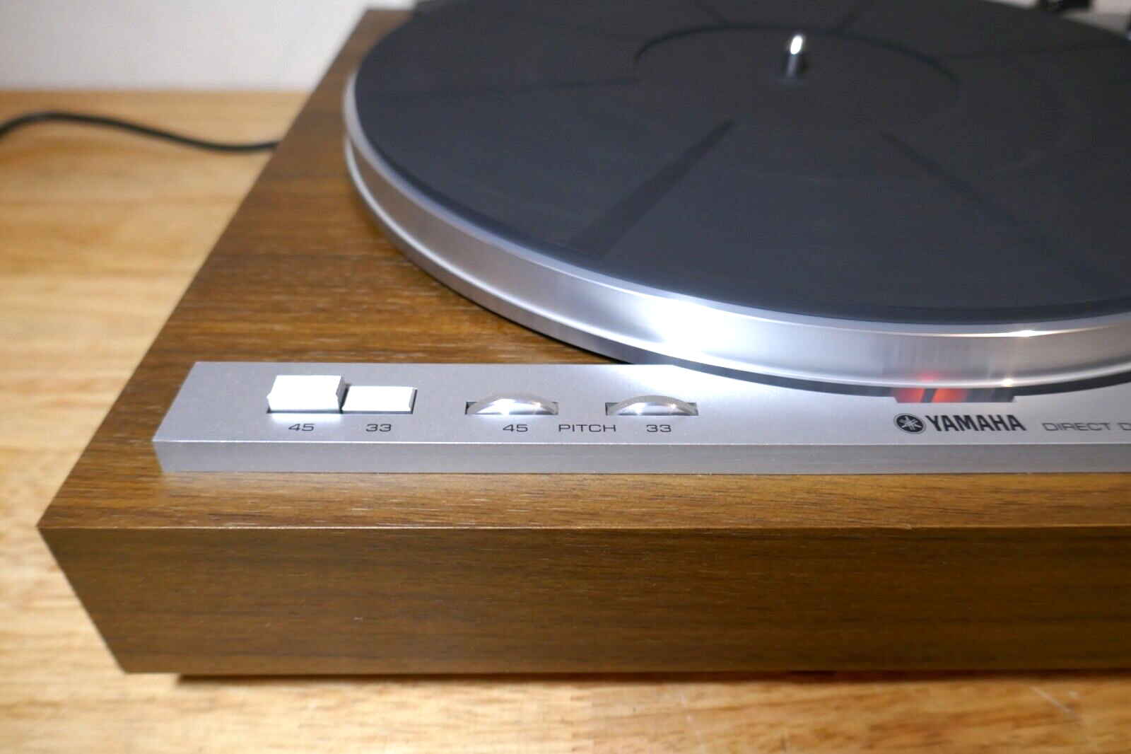platine vinyle turntable yamaha YP-D4 vintage occasion