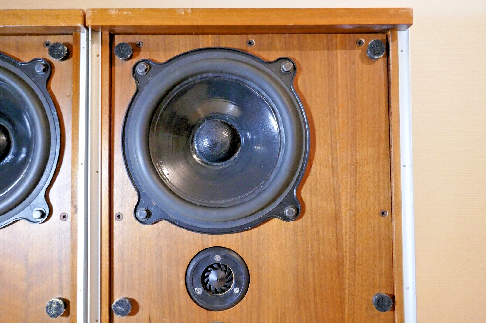 enceintes speakers Bowers