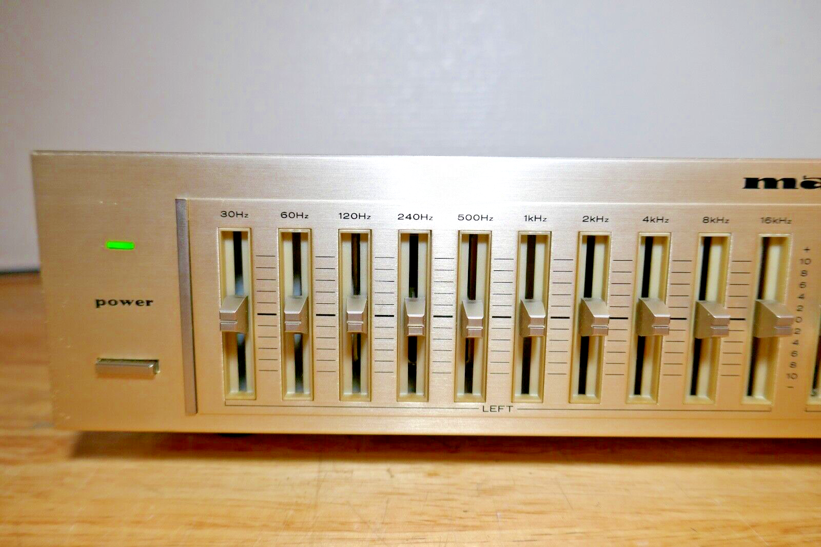 marantz マランツ EQ-20D 左右独立10バンド グラフィックイコライザー ∴ 59A44-16 Marantz EQ-20の仕様 マランツ