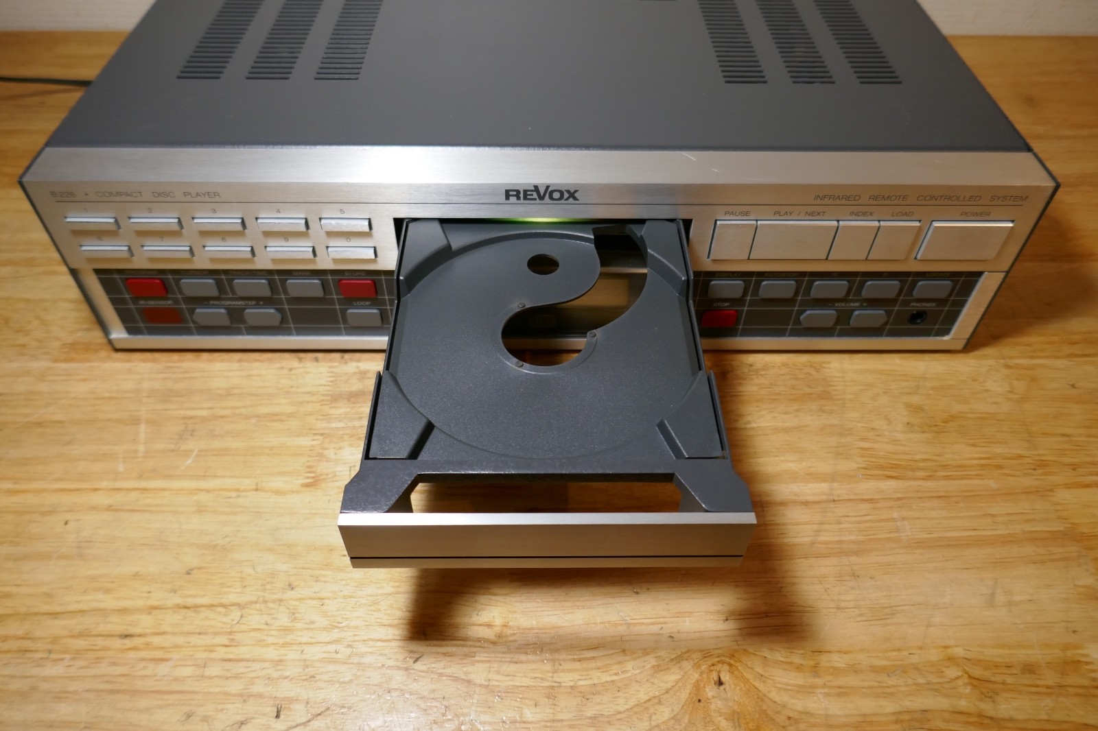 lecteur compact disc player revox B 226 vintage occasion