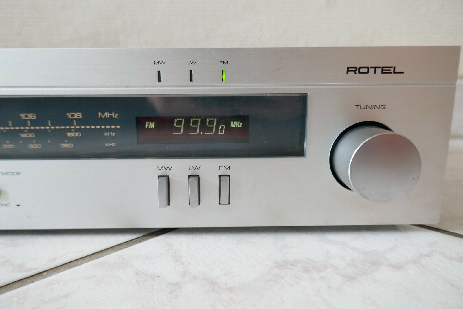 tuner radio rotel RT-550L vintage occasion