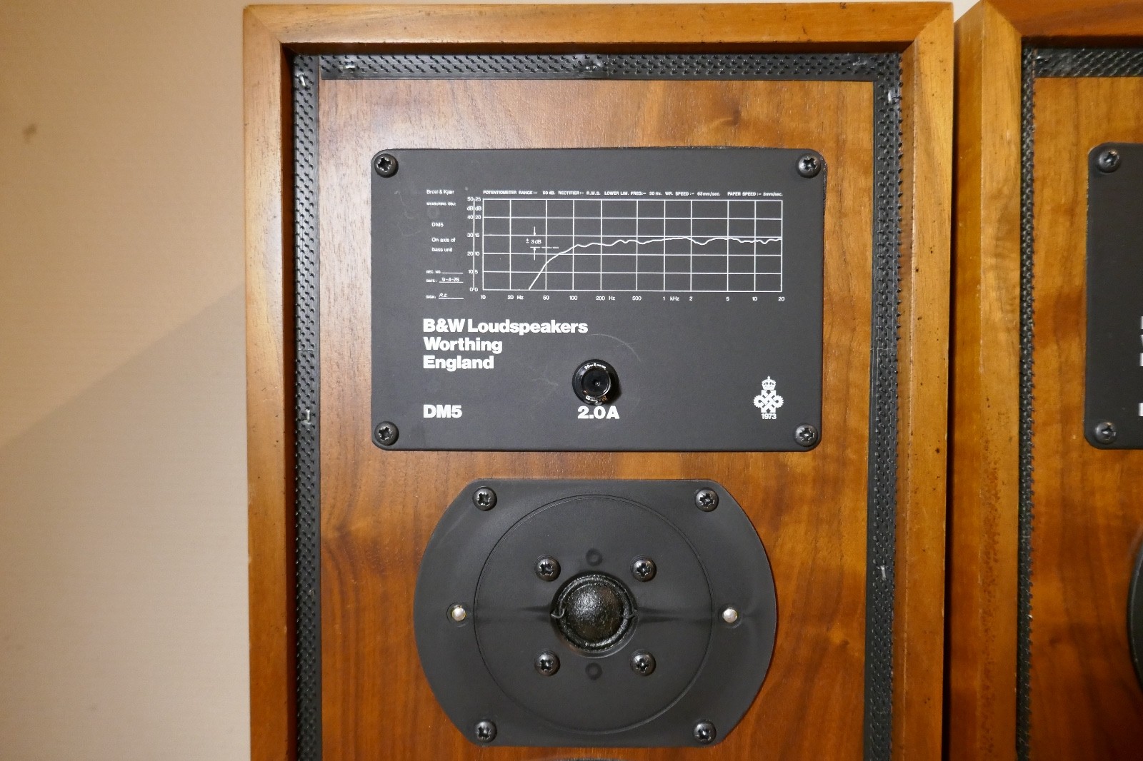 enceintes speakers bowers