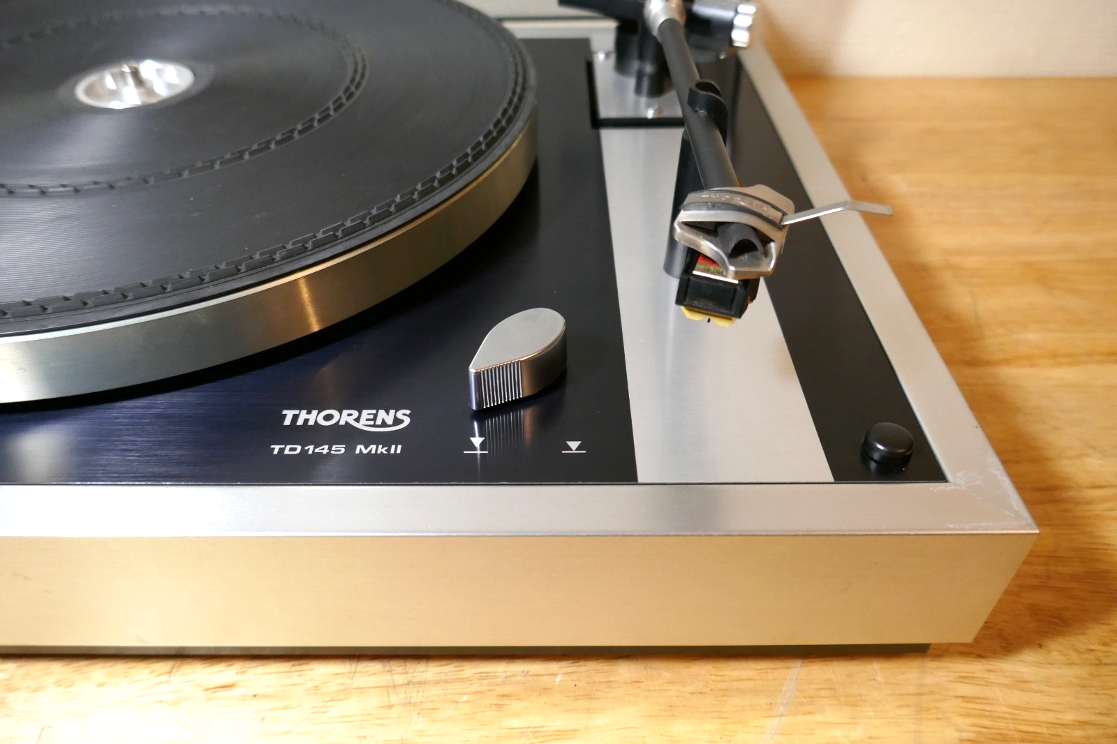 platine vinyle turntable Thorens td 145 mkII vintage occasion