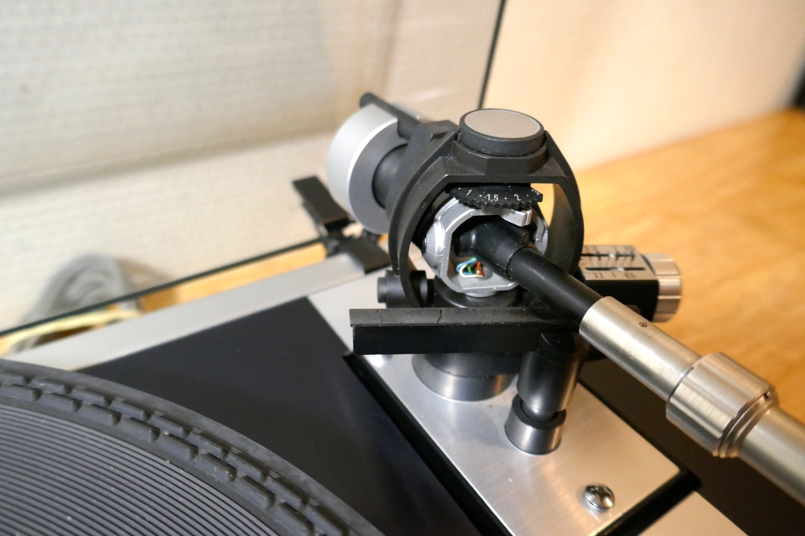 platine vinyle turntable Thorens td 145 mkII vintage occasion