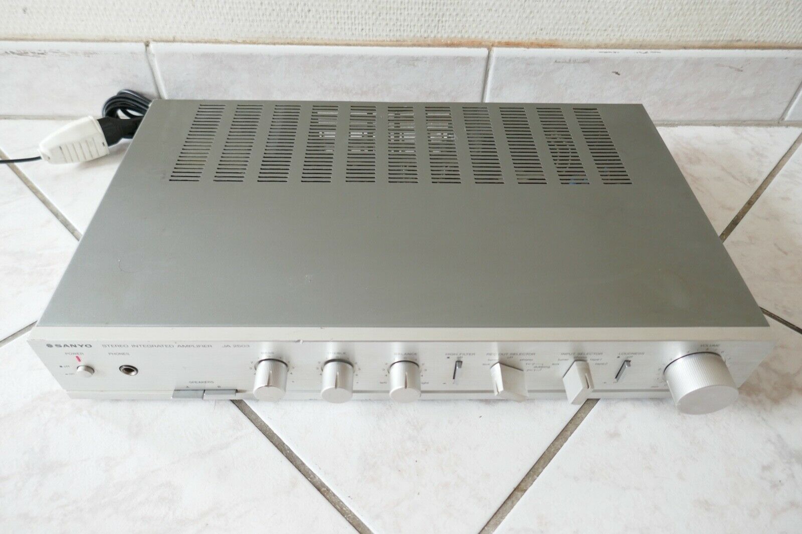 amplificateur amplifier Sanyo JA 2503 vintage occasion