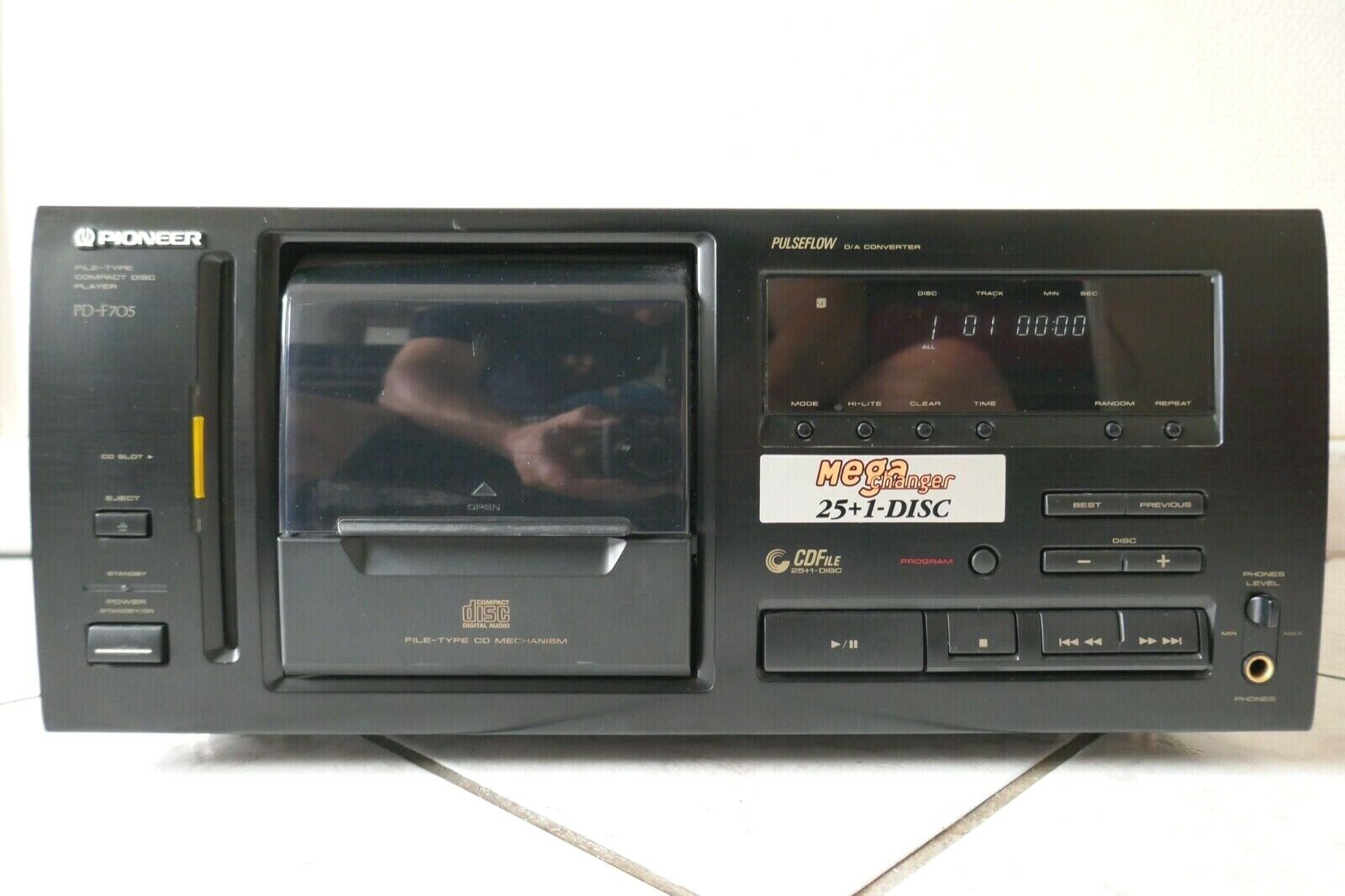 LECTEUR COMPACT DISC PIONEER FILE-TYPE COMPACT DISC PLAYER PD-F705
