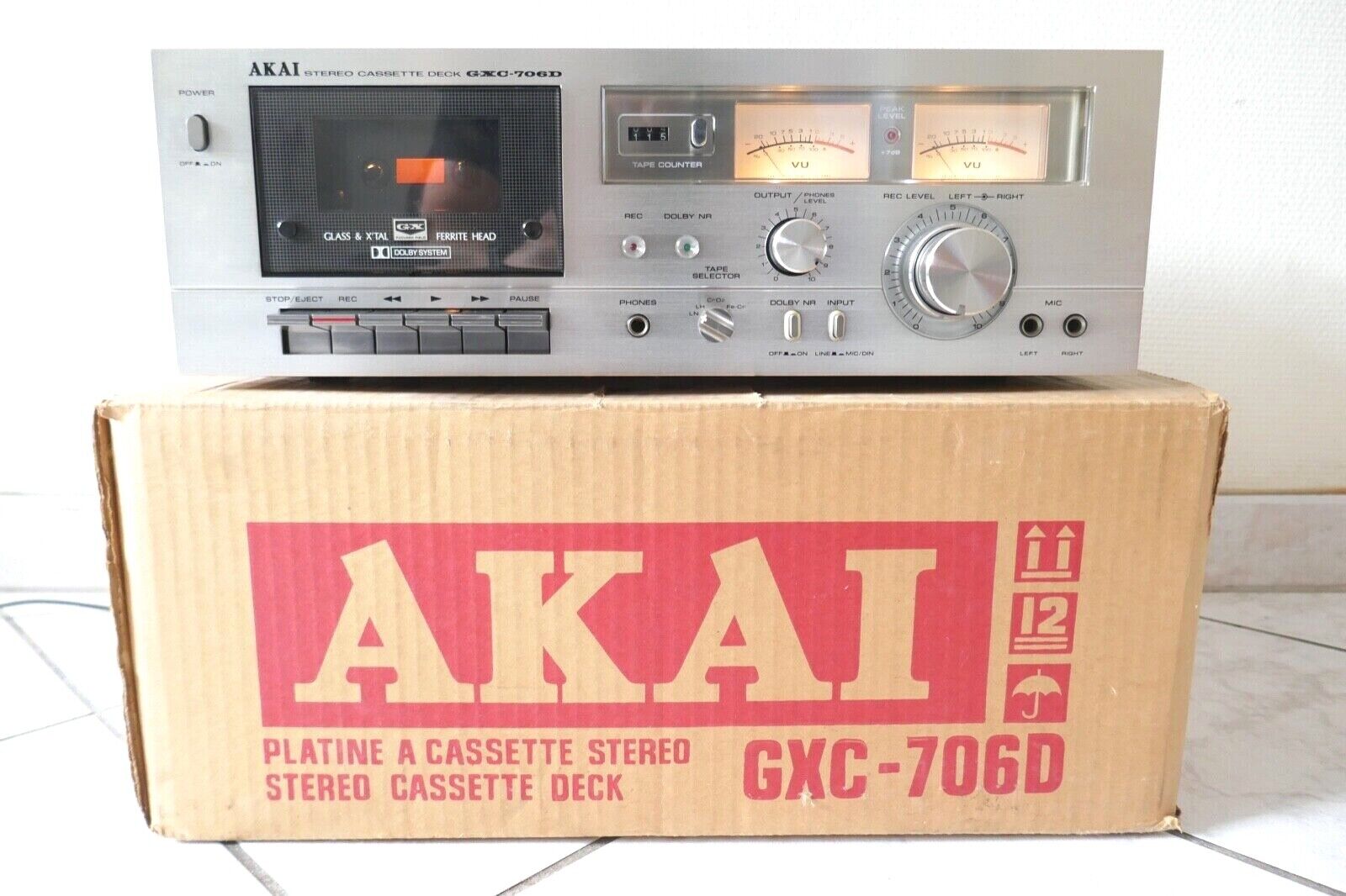 LECTEUR DE CASSETTE AKAI STEREO CASSETTE DECK GXC-706D / VINTAGE