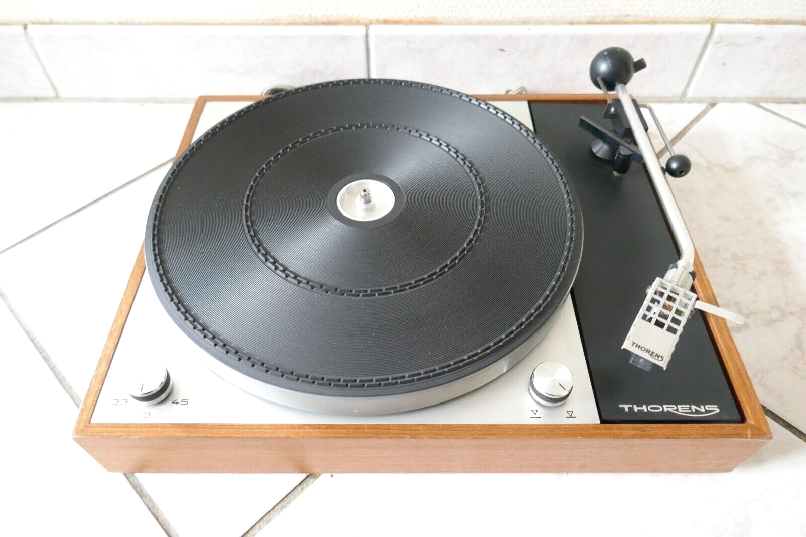 turntable platine vinyle Thorens td 150 mkII vintage occasion