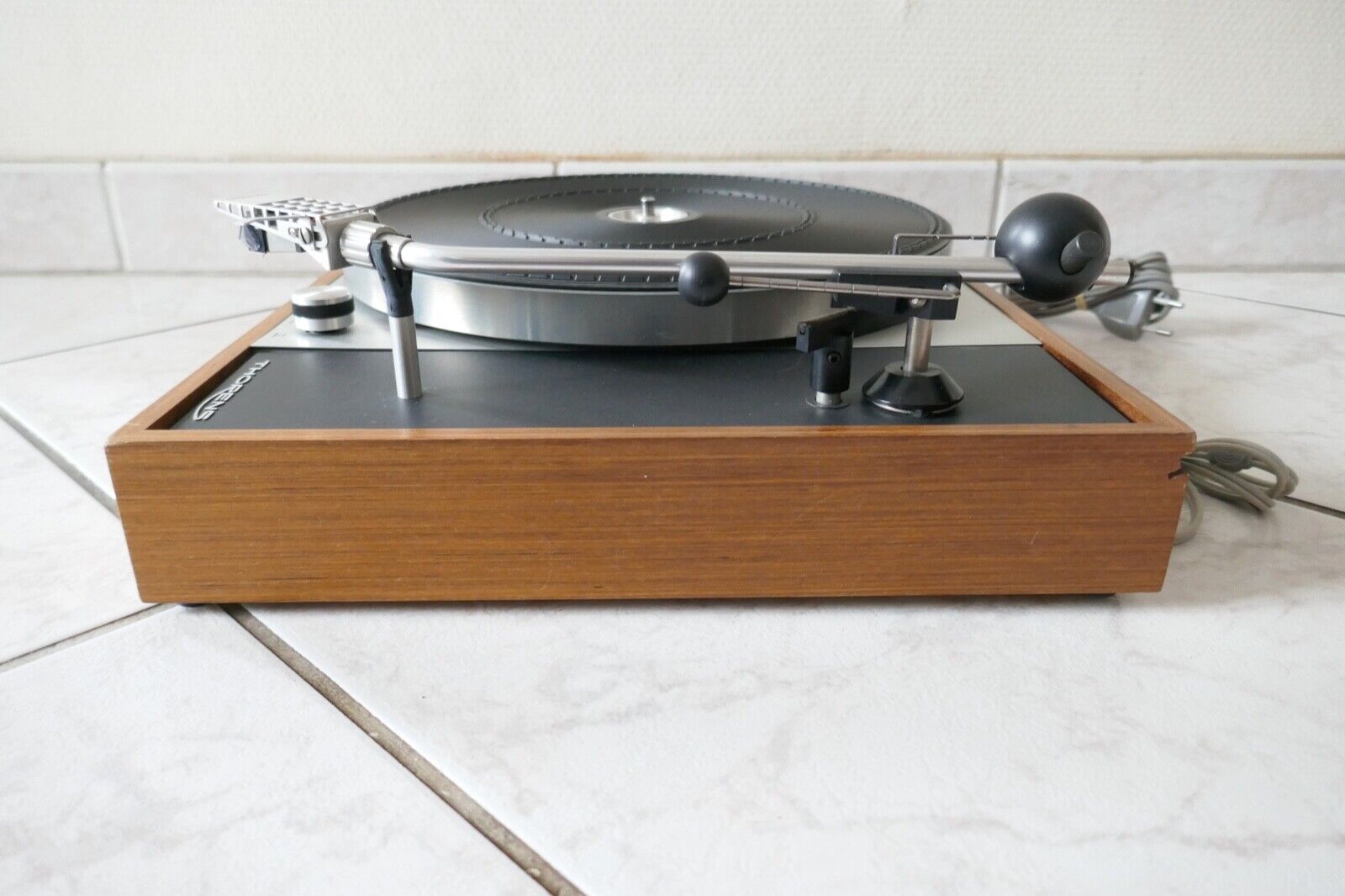 turntable platine vinyle Thorens td 150 mkII vintage occasion