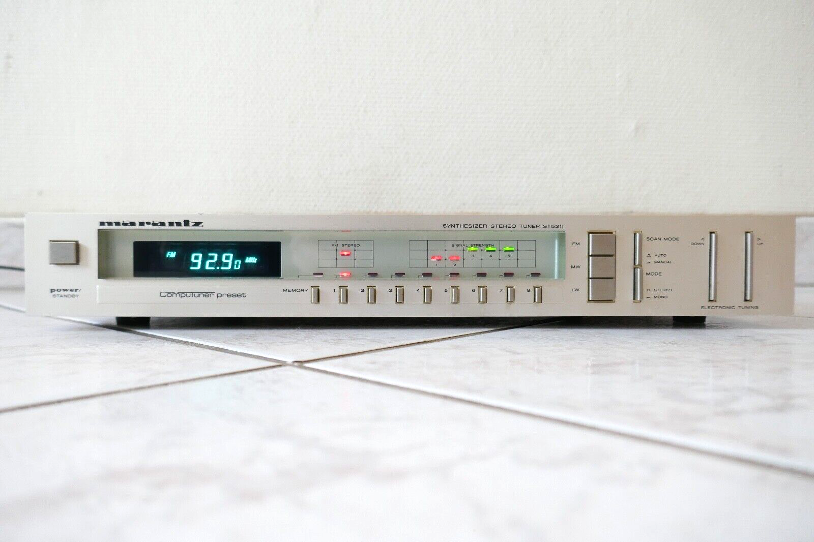 Tuner Radio Vintage Marantz ST521L - Synthétiseur Stéréo - Occasion