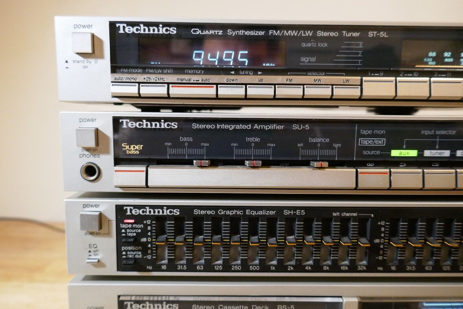 CHAINE HIFI TECHNICS AMPLI SU5 TUNER ST5L CASSETTE RS5 EQUALIZER SHE5 HIFI / SON