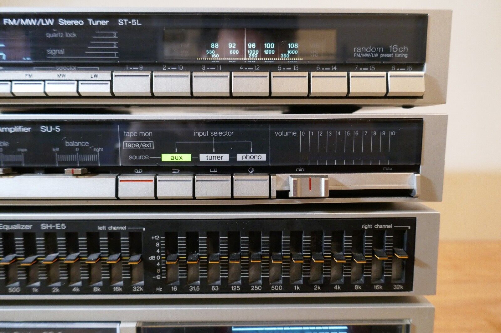 CHAINE HIFI TECHNICS AMPLI SU-5 TUNER ST-5L CASSETTE RS-5 EQUALIZER SH-E5 -  HIFI / SON/AMPLIFICATEUR / AMPLIFIER - LYON HIFI VINTAGE