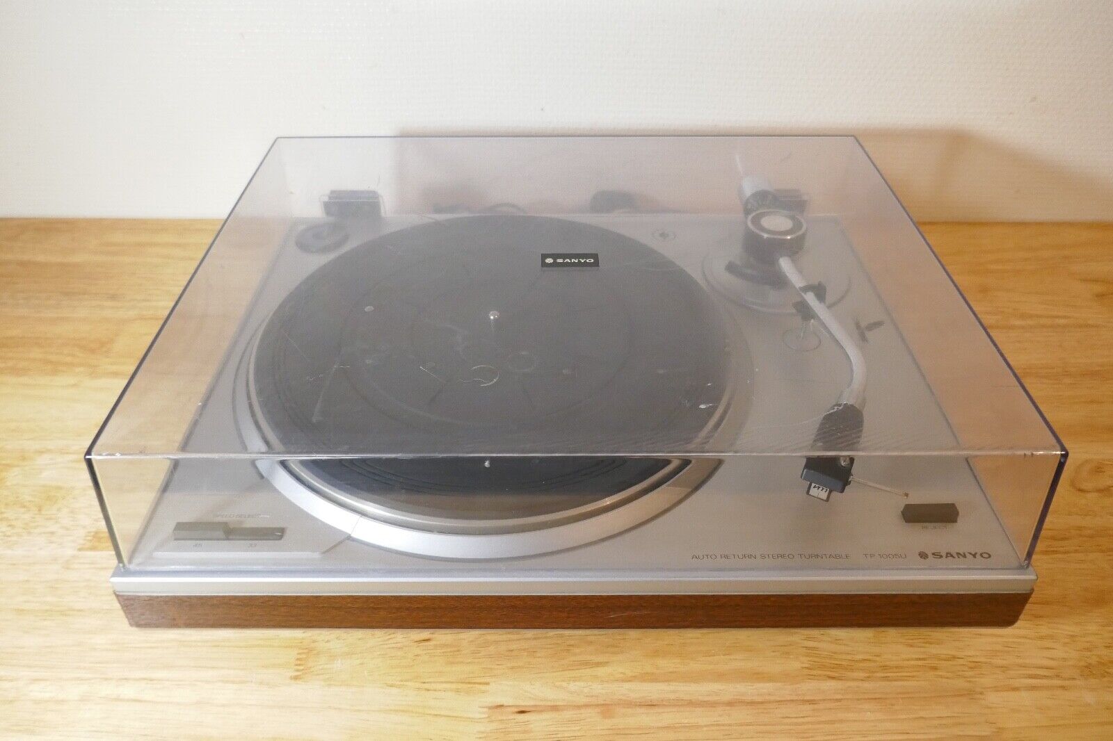 Platine vinyle sans cellule Sanyo TP20