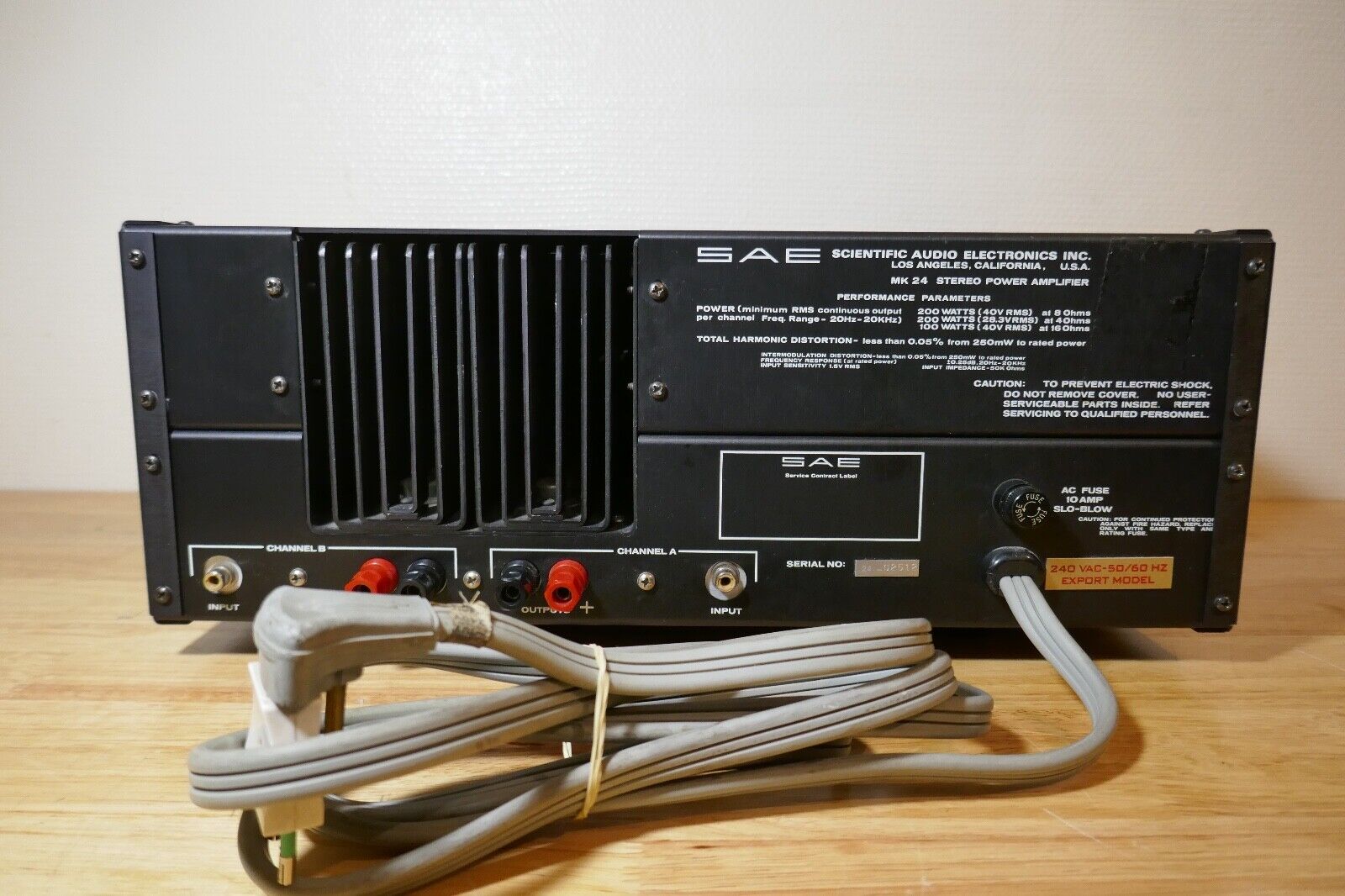 Amplificateur amplifier SAE 2400L vintage occasion